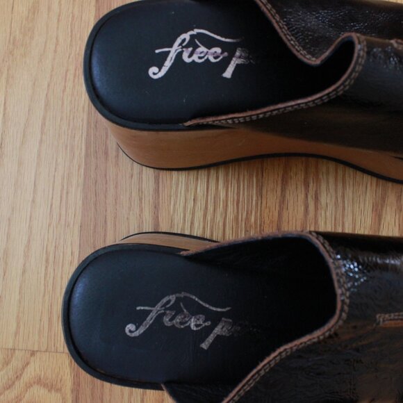 NWOT Free People Gabriela Leather Wood Clogs Black Tan Size 8 - Picture 5 of 11